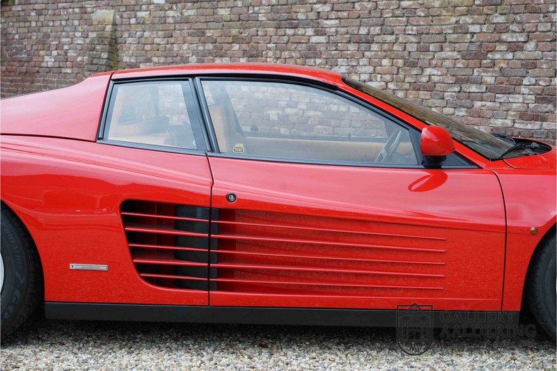 Ferrari Testarossa EU car, only 58.733 km, service history incl. books and tools | Gallery Aaldering
