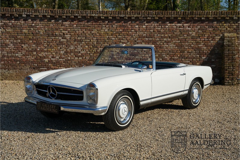 Mercedes-Benz W113 230 SL Pagoda 1965