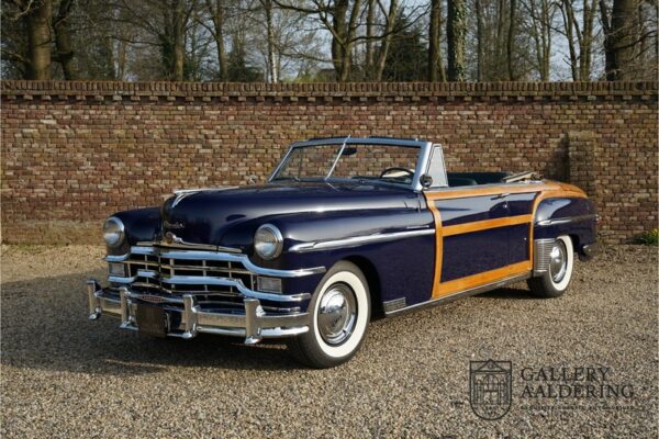 Chrysler Town and Country 1949