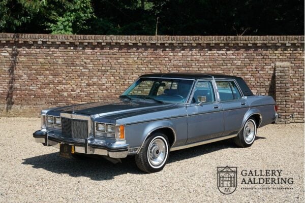 Lincoln Versailles 1979