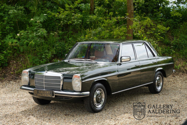 Mercedes-Benz 230 W115 1974