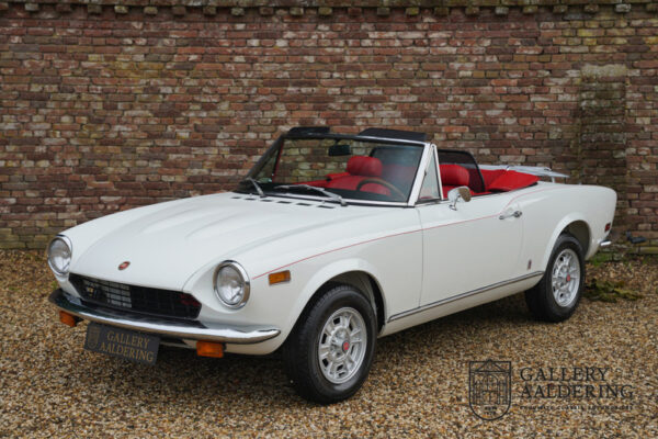 Fiat 124 Sport Spider 1977