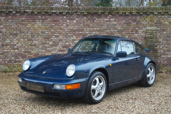 Porsche 964 Carrera 4 Coupe 1990