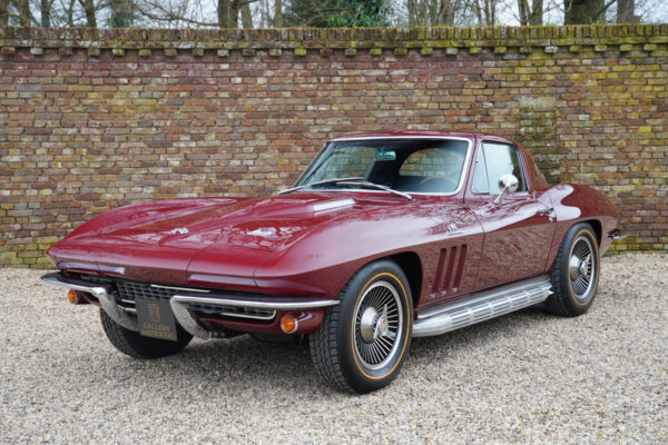 Corvette C2 Sting Ray Coupe 427 1966