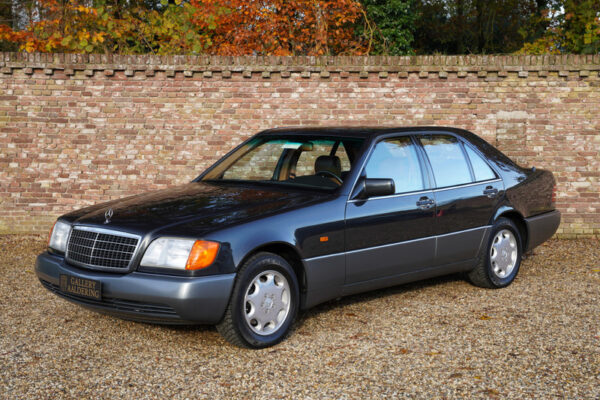Mercedes-Benz 300SE “Low mileage” 1992