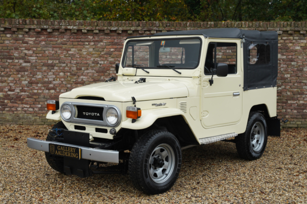 Toyota FJ40 Land Cruiser Soft top PETROL 1978
