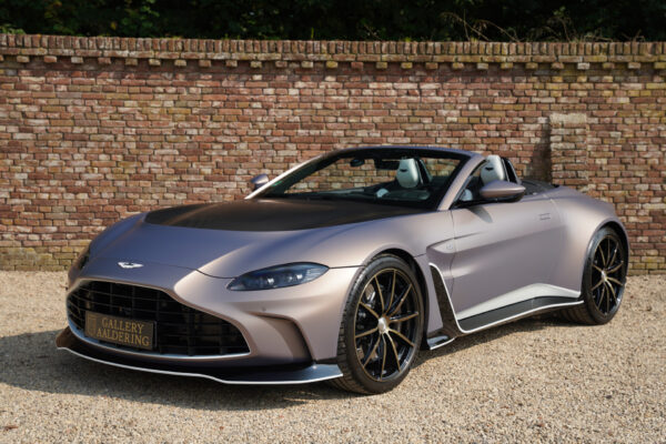 Aston Martin V12 Vantage Roadster #74 2023