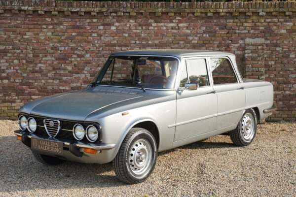 Alfa Romeo Giulia Nuova Super 1300 FIRST PAINT “Collector’s quality” 1978