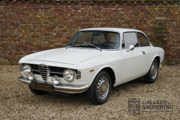 Alfa Romeo GT 1300 Junior “Scalino Biancospino” 1970