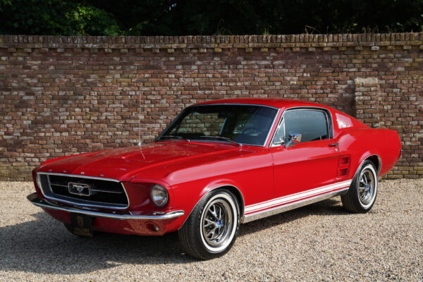 Ford Mustang Fastback «S-код» 390 1967