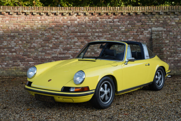 Porsche 911 T 2.4 Targa “Porsche Classic Partner restored” 1973