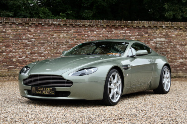 Aston Martin V8 Vantage “California Sage” 2006