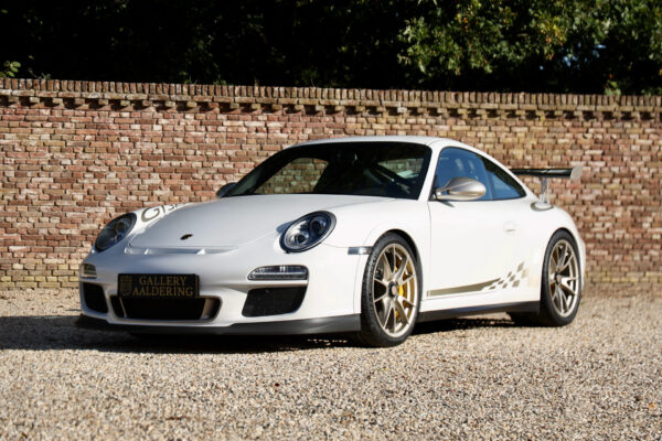 Porsche 911 / 997.2 GT3 RS “Collector’s quality” 2010