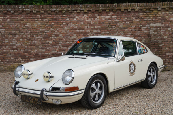 Porsche 911 2.0 Coupe “Race/Rally converted” 1965