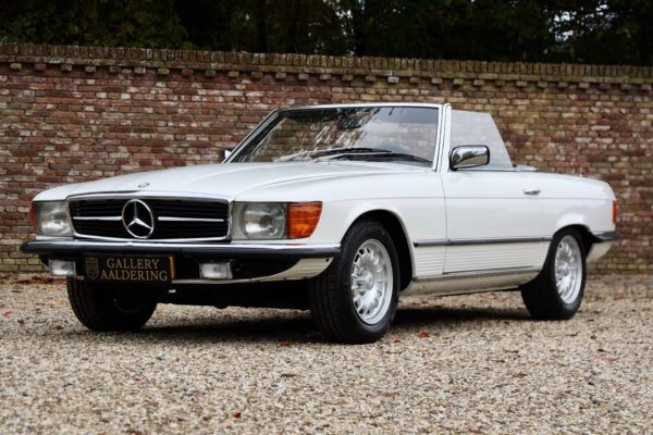 Mercedes Benz 280 SL “Classicweiss” 1977