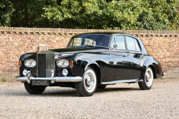 Rolls Royce Silver Cloud III “With Radford cocktail cabinets” Only 21000 Miles! 1965