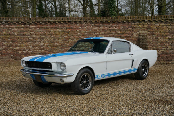 Ford Mustang 289 V8 Fastback 1965