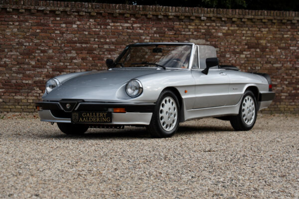 Alfa Romeo Spider 2.0 QV “Argento” 1988