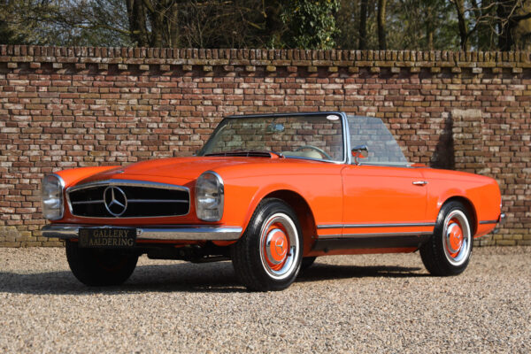 Mercedes-Benz 230 SL Pagode « Sortie d'usine DB574 – Orange » 1964