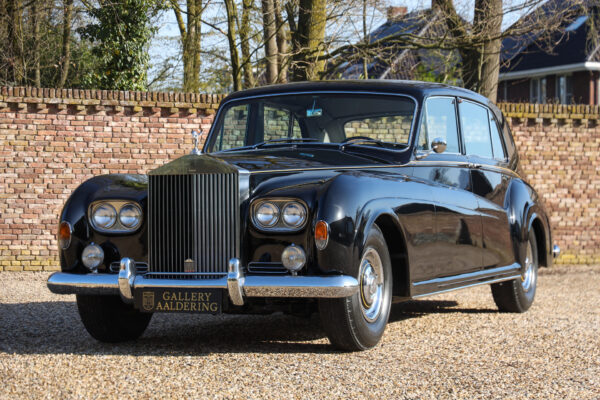Rolls Royce Phantom V de James Young “Salón de París de 1962 - Puerta de Versalles” 1962
