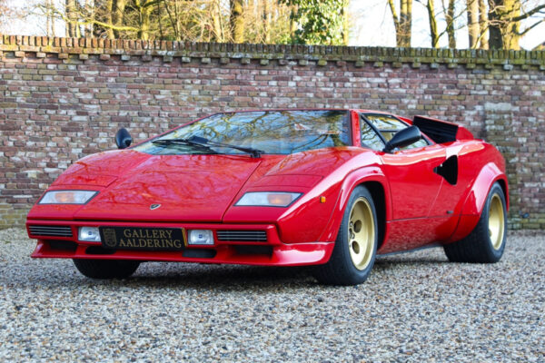 Ламборджини Countach 5000 1987 г.в.