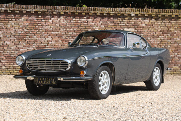 Volvo P1800S “Restored with sympathy” 1966