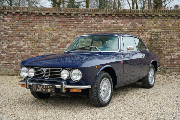 Alfa Romeo GTV 2000 Bertone “Blu Ollandese oltre Naturale” 1974
