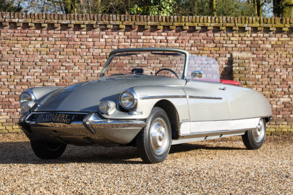 Citroën DS19 “Le Caddy” Cabriolet – “€53.000,- recently invested” 1963
