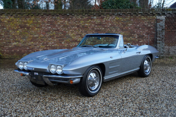 Corvette C2 Sting Ray Convertible “Corvette met zwart kenteken” 1964