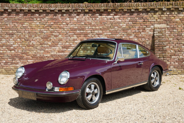 Porsche 911 2.4E Ölklappe “Gerestaureerd en herbouwd” 1972