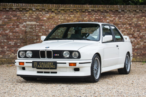 BMW M3 E30 only 33.000 kms, 80% first paint, Germany delivery, 3 owners 1990