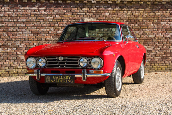Alfa Romeo 2000 GTV Bertone “In the shadow of Mount Etna” 1972
