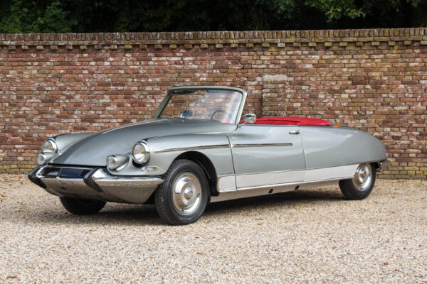 Citroën DS19 “Le Caddy” Cabriolet – “€53.000,- recently invested” 1963