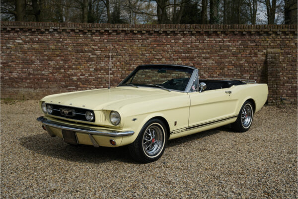 Ford Mustang GT 289 V8 Convertible “A-code with the Rally-Pac” 1966