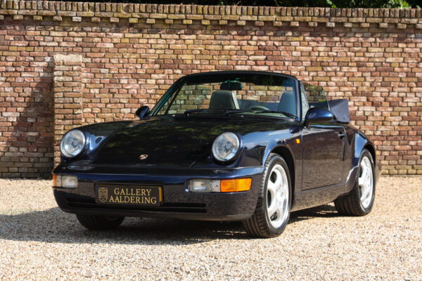 Porsche 964 Carrera 4 Cabriolet “Unique Carraragrau full leather” 1992