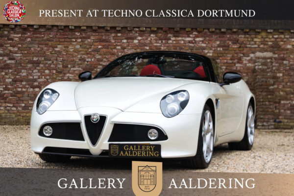 Alfa Romeo 8C Spider “Less than 9.800 kilometers” 2009
