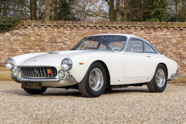 Ferrari 250 GT Berlinetta Lusso “Avorio over Red” 1964