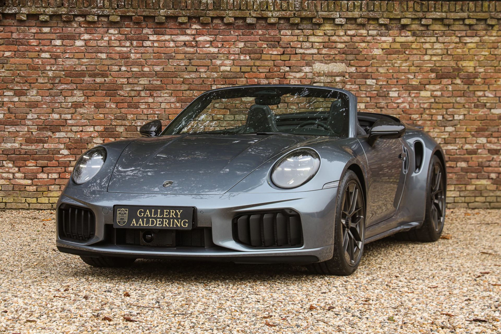 Porsche 992.2 Turbo S Cabriolet “Vanadium Grey Metallic” 2026