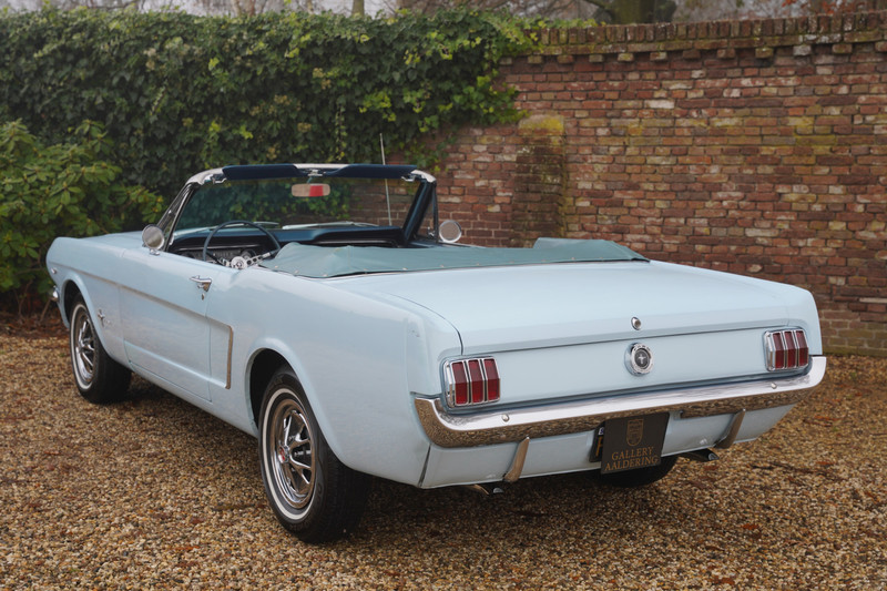 Modelbouw Revell Metal 1965 Ford Mustang Convertible 1/18 In De Originele Doos Modelbouw Revell Metal 1965 Ford Mustang Convertible 1/18 In De Originele Doos