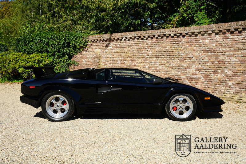 Lamborghini Countach 5000 Quattrovalvole 1988 for sale - Gallery Aaldering