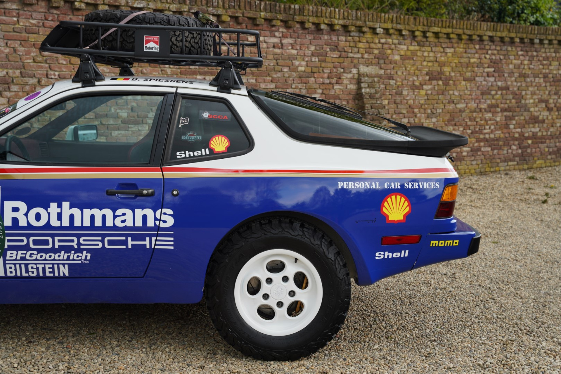 Porsche 944