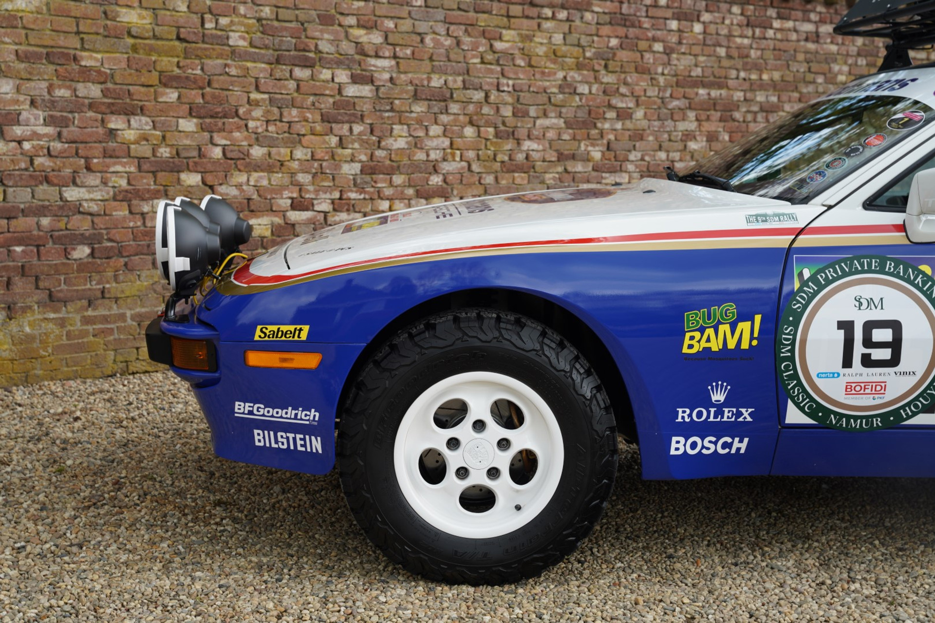 Porsche 944