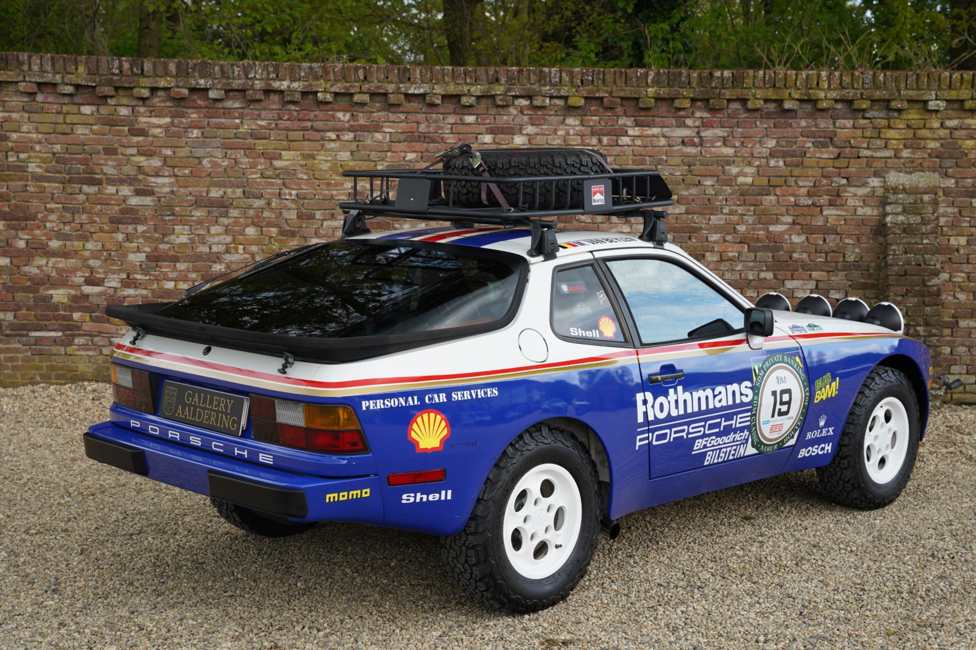 Porsche 944