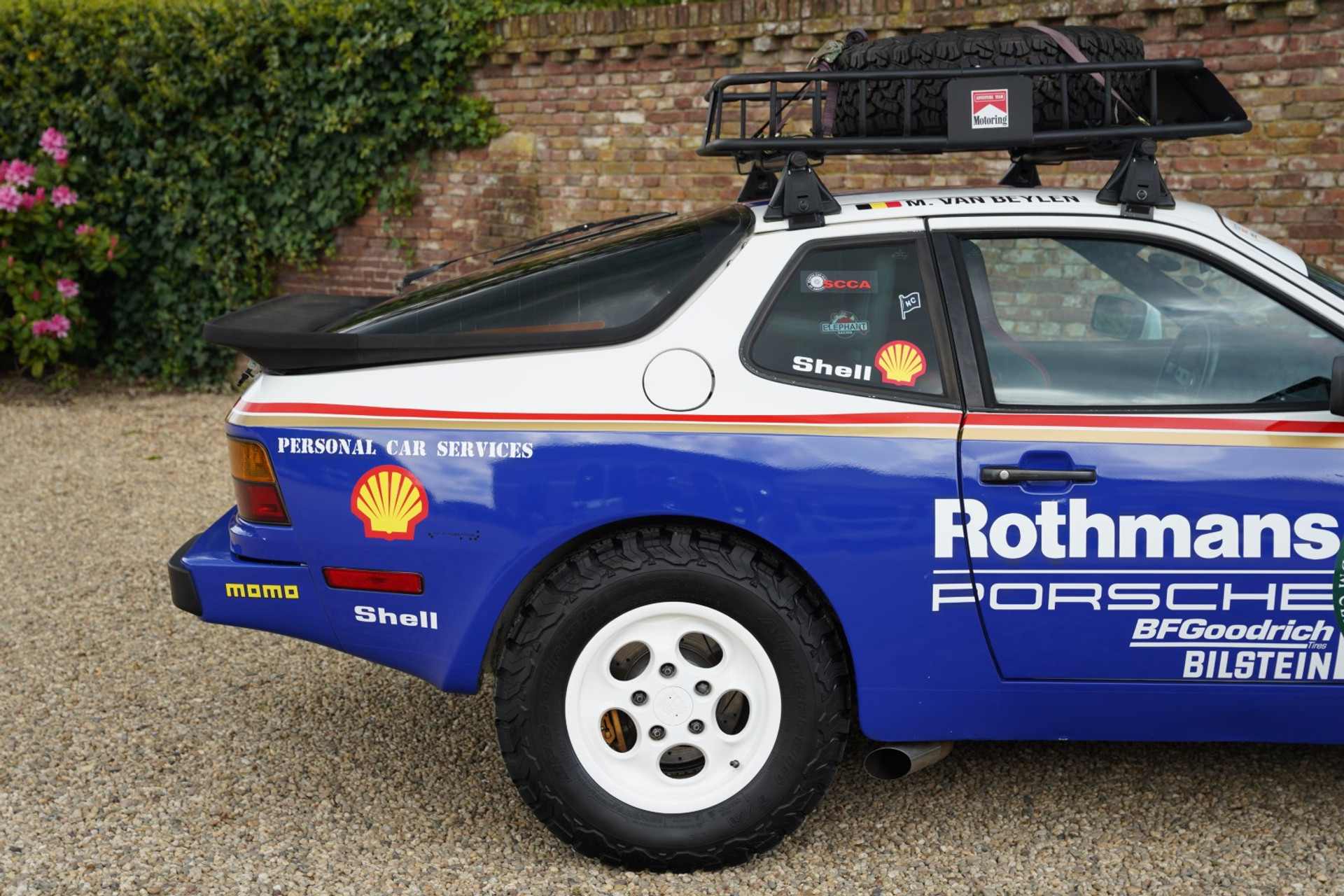 Porsche 944