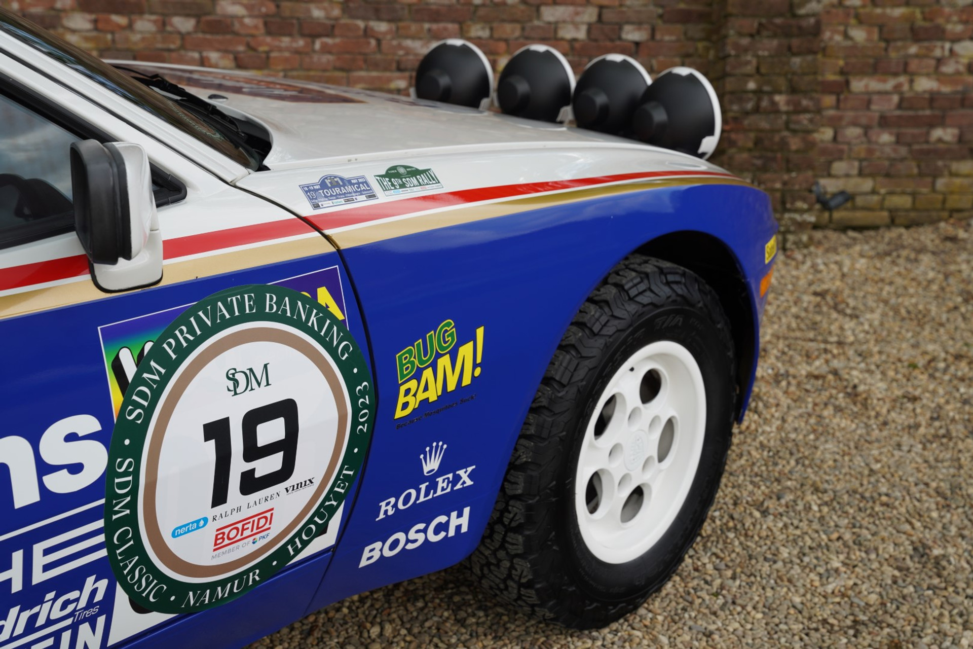 Porsche 944