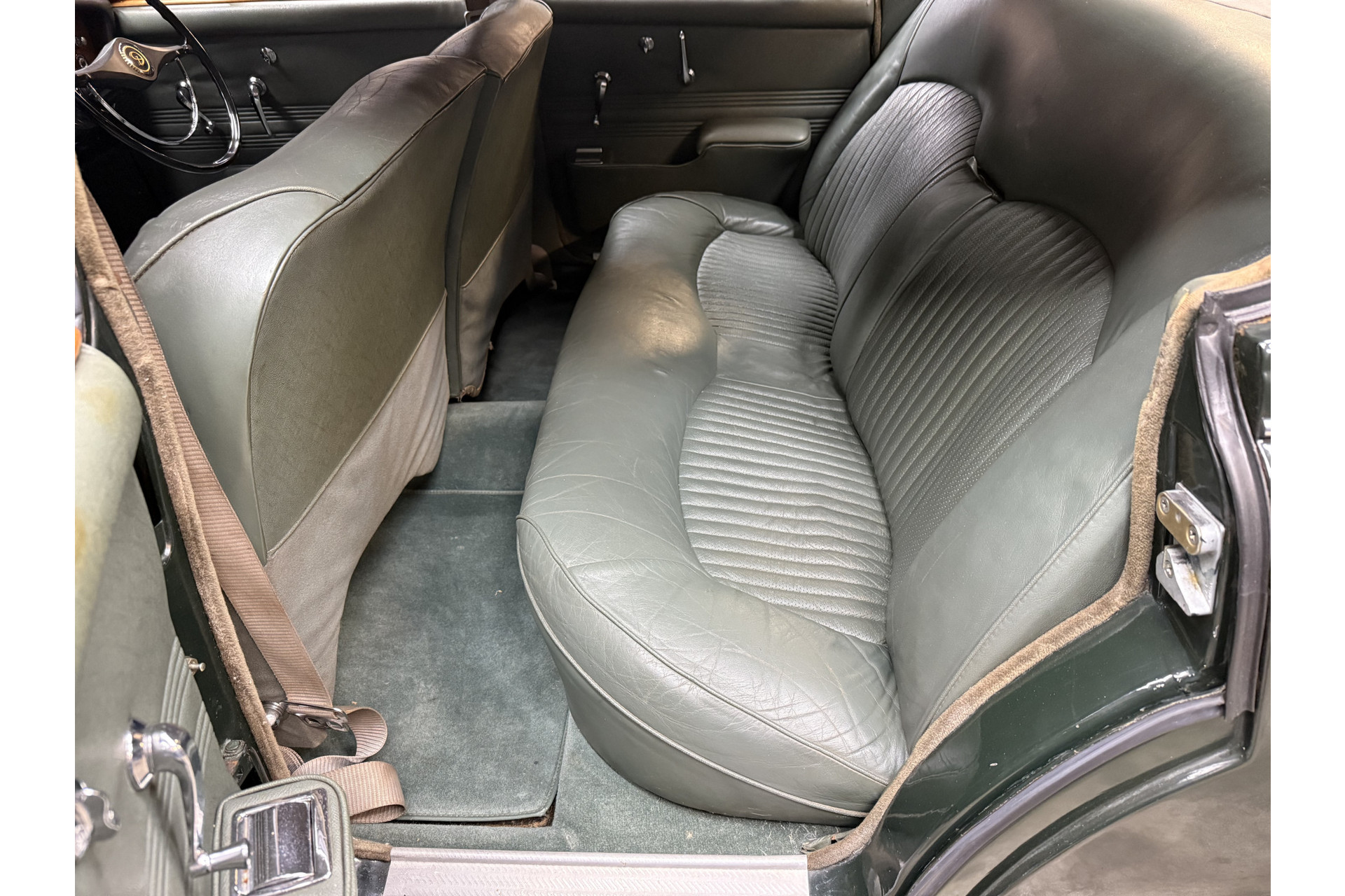 Jaguar Daimler Sovereign 420 Saloon 1968 Gallery Aaldering