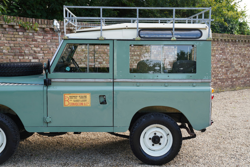 Land Rover 88 Series 3