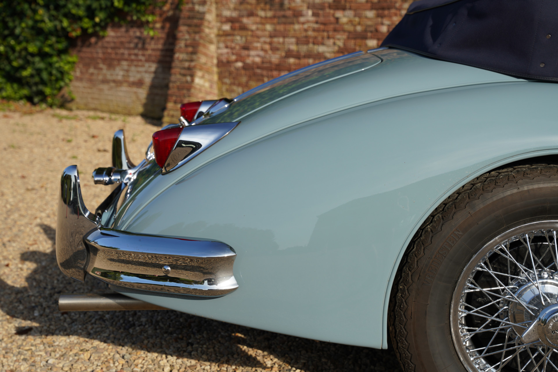 Bonhams : 1955 Jaguar XK140 Drophead Coupé Chassis no. 807157DN Engine no. G3939-8 Bonhams : 1955 Jaguar XK140 Drophead Coupé Chassis no. 807157DN Engine no. G3939-8
