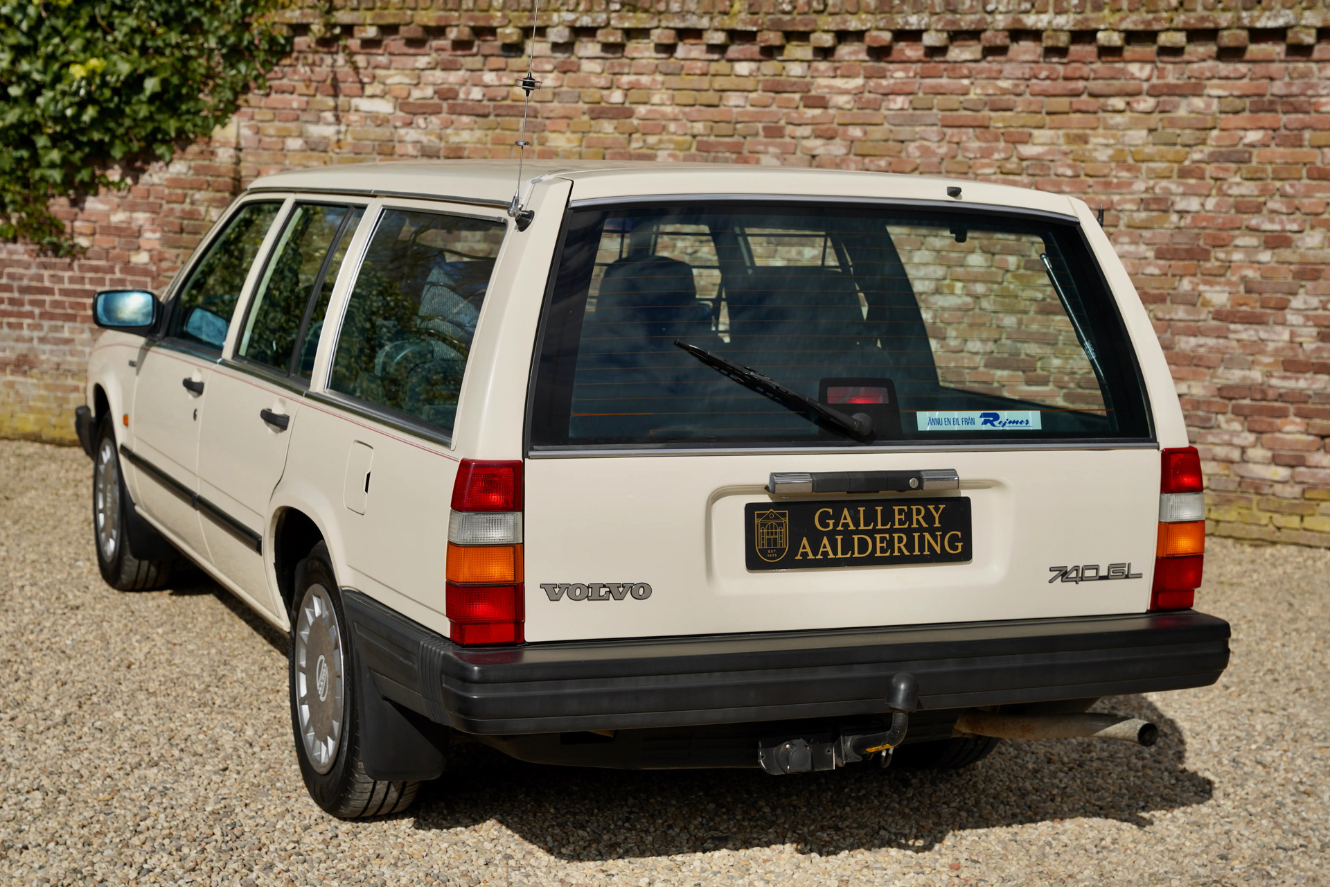 Volvo 745 GL 2 3 Station 1989 Te Koop Gallery Aaldering volvo-745-gl-2-3-station-1989-te-koop-gallery-aaldering