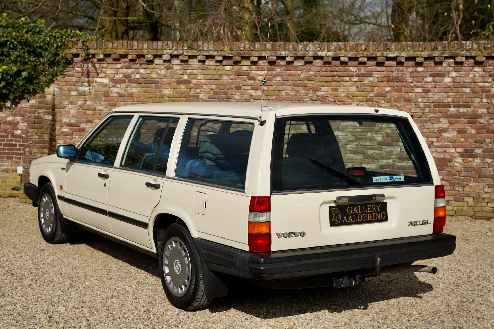 Volvo 745 GL 2 3 Station 1989 Gallery Aaldering volvo-745-gl-2-3-station-1989-gallery-aaldering